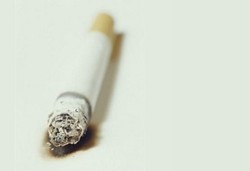 Cerita Korupsi Ayat Rokok di UU Kesehatan