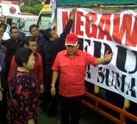 Mega Bantu Korban Gempa