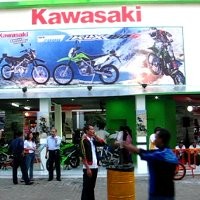 Edge Andalkan Citra Ngebut Kawasaki