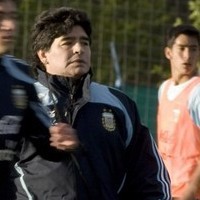 Argentina Lolos Lewat Play-off