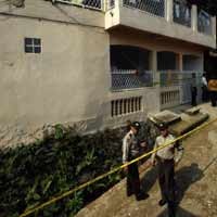 12 Penghuni Kos Belum Diizinkan Masuk