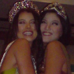 Miss Universe 2009 betah di Indonesia