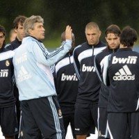 Madrid Masih Mencari Gaya