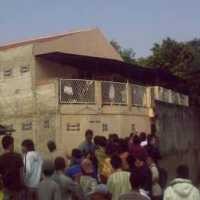 Rumah Kos SZ & Syahrir Jadi Tontonan Warga 