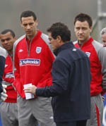 Ferdinand: Capello Menghadirkan Keresahan