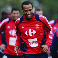 Prancis Masih Mencari Jati Diri 