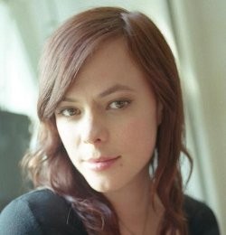 Lenka Cinta Pantai Bali 