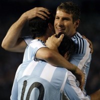 Dramatis, Argentina Tekuk Peru