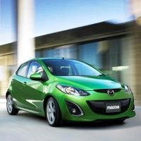 Selubung Mazda2 Mulai Tersingkap
