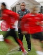 Dua Tiket Terakhir Punya Siapa?