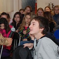 Siswa Sekolah Vladislava Kenali Kebudayaan Indonesia