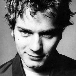 Ewan McGregor Trauma Lihat Tuyul