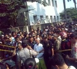 Syahrir Ditangkap Duluan, Saat Akan Diborgol Melempar Bom dan Lepas