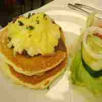 Nyam..Nyam..Kue Tipis Asli Belanda