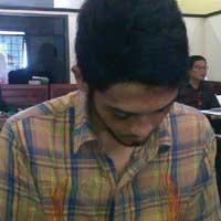 Melawan Petugas dengan Sajam, Guntur Diamankan 