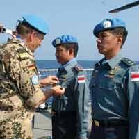 Ikut Misi Perdamaian PBB, KRI Diponegoro Raih Medali 