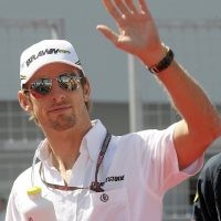 Podium Ketiga untuk Kunci Gelar Button