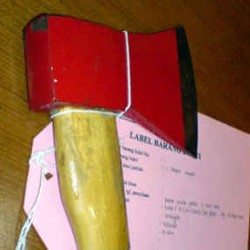 Dua Bandit Kapak Merah Tertembus Timah Panas