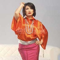 Kenang ABBA, Titi DJ Menggila