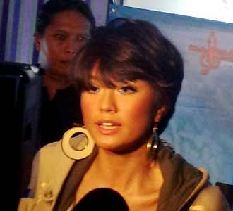 Agnes Monica Semakin Tanning