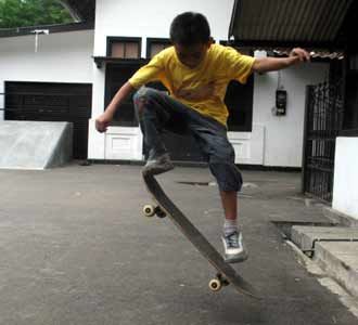 Bermain di The Neverlands Playground Project