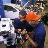 Pelajar pun Berlomba Buat Mobil Hybrid