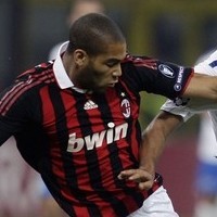 Onyewu Terancam Absen Tiga Bulan