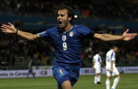 Hat-trick Gilardino Menangkan Italia