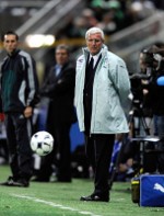 Lippi Keluhkan Sikap Fans Italia