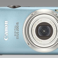 Canon IXUS 200 IS,  Layar Sentuh Pertama IXUS