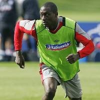 Heskey Bantah Ingin Tinggalkan Villa 