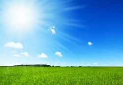  Menghindari Panas Matahari? Pakai Saja Baju Biru dan Merah