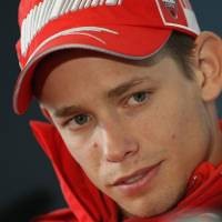 Stoner Tak Puas dengan Performanya