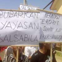 Diduga Sembunyikan Teroris, Yayasan Salsabila di Sumenep Didemo 