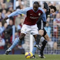 Chelsea Ditekuk Villa 1-2