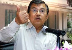 Perpisahan, JK Dilepas dengan Isak Tangis Pegawai Setwapres