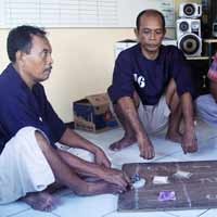 Pensiunan Kopral Tertangkap Tangan Berjudi 