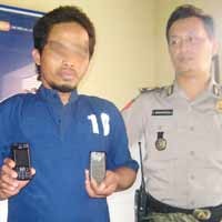 Spesialis Penjual HP Berisi Pasir Dibekuk