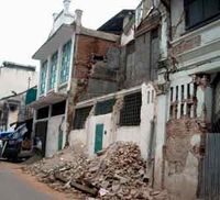 Gedung Tua Padang Pasca Gempa