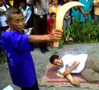 Rekonstruksi Pembunuhan Tukang Becak