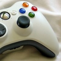 Microsoft Buru Pengguna Game Ilegal