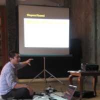  Menjembatani Pencipta Karya dan Publik 