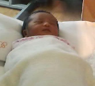 Putri Pertama Artika-Baim