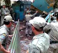 Satpol PP Bongkar 25 Kios PKL