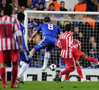 Ganasnya Si Singa Biru