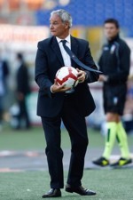 Ranieri Buka Peluang Kembali ke Inggris