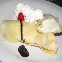 Ngemil Asyik Cassava Fritter dan Crepes Suzette