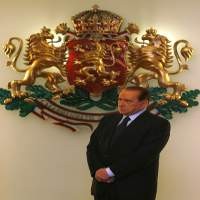 Belasan Ribu Facebooker Ancam Bunuh PM Italia