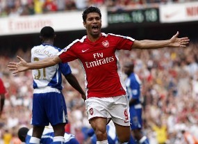 Eduardo Siap, Rosicky & Bendtner Belum