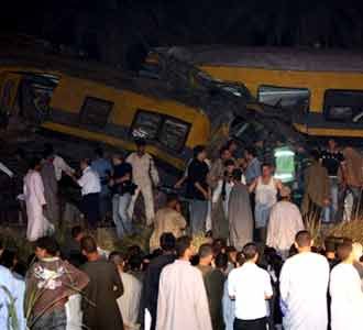 KA Seruduk KA, 25 Tewas